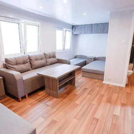 Resort Osrodek Wczasowy Mega - Przy Promenadzie *
